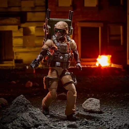 G.I. Joe Classified Series #122 Carl Doc Greer Action Figure 6-inch | Collectible with Accessories thumbnail 5