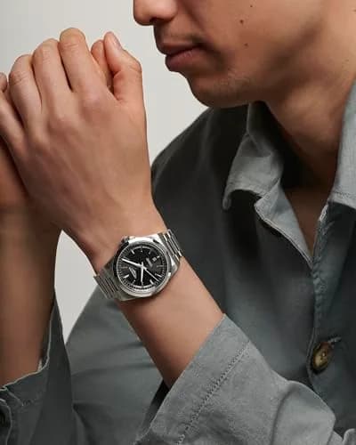 Longines Conquest 41MM Automatic Watch | Sporty Elegance, Swiss Movement, 100M Water Resistance thumbnail 2