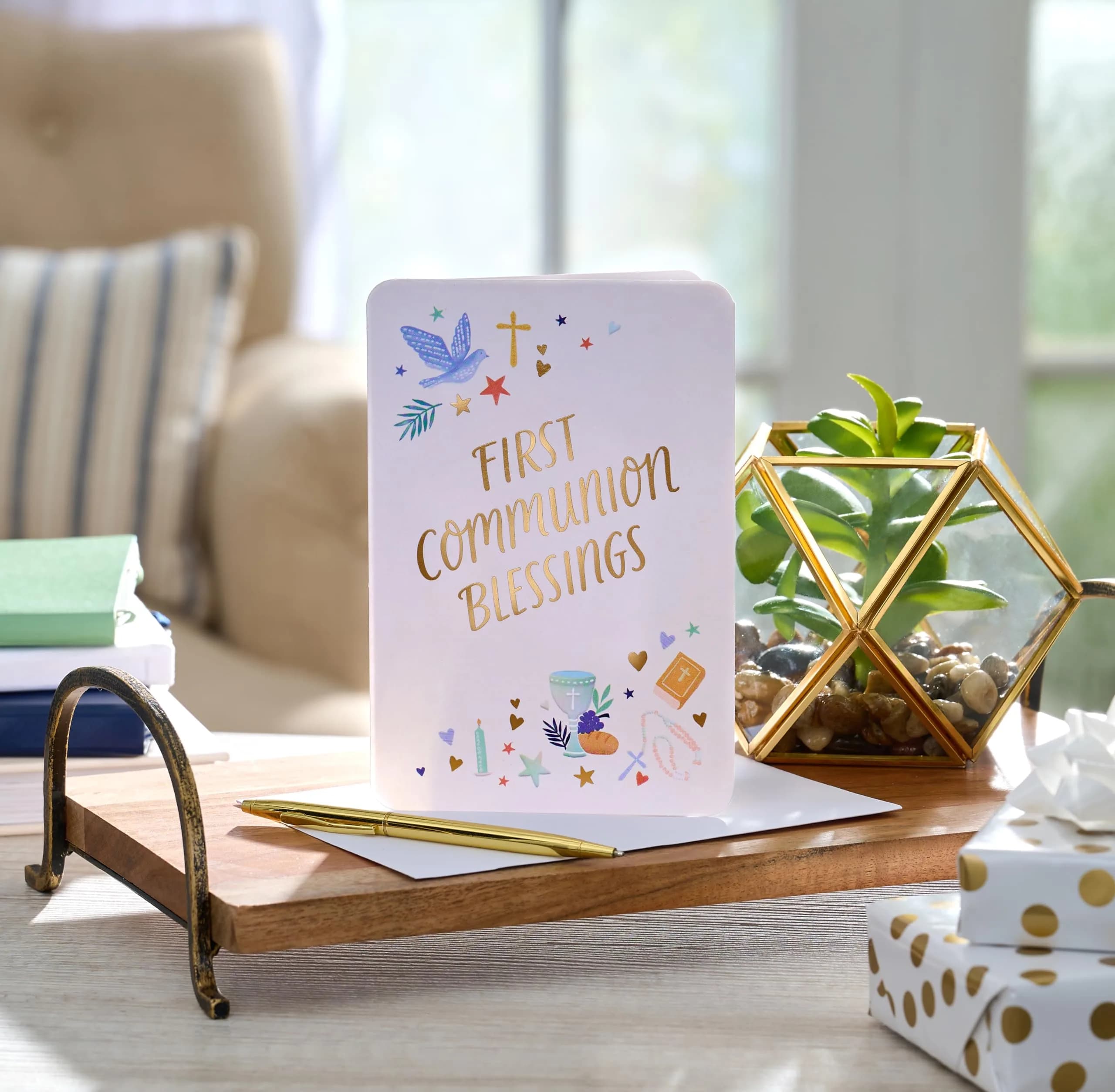 American Greetings First Communion Card (Blessing of the Lord) 17cm (6.75 in) x 11.7cm (4.625 in) | Religious Icons & Gold Foils - view 6