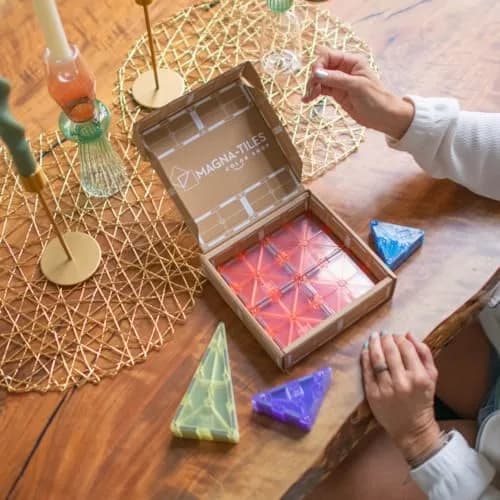 MAGNA-TILES Color Shop Pastel 20-Piece Magnetic Construction Set | Educational Building Toy for Kids 3+ thumbnail 4