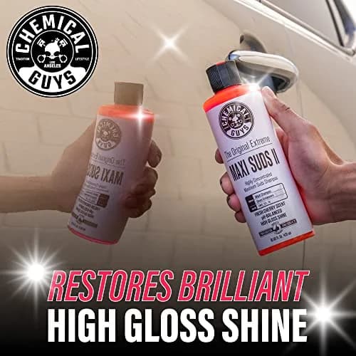 Chemical Guys Maxi-Suds II Foaming Car Wash Soap 946ml (32 fl oz) | Scratch-Free Shine for All Vehicles thumbnail 8