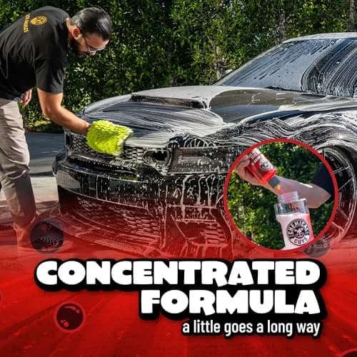 Chemical Guys Maxi-Suds II Foaming Car Wash Soap 946ml (32 fl oz) | Scratch-Free Shine for All Vehicles thumbnail 3