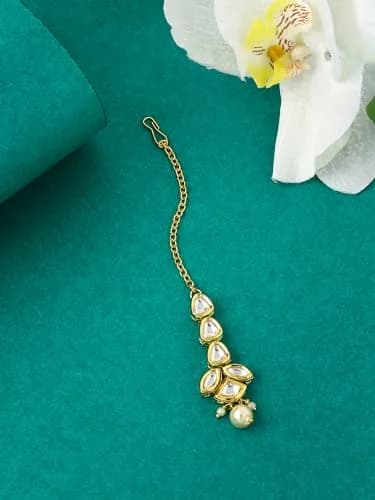 Yellow Chimes Kundan Maang Tikka for Women Gold Toned White Beads Drop | 14cm (5.5in) thumbnail 3