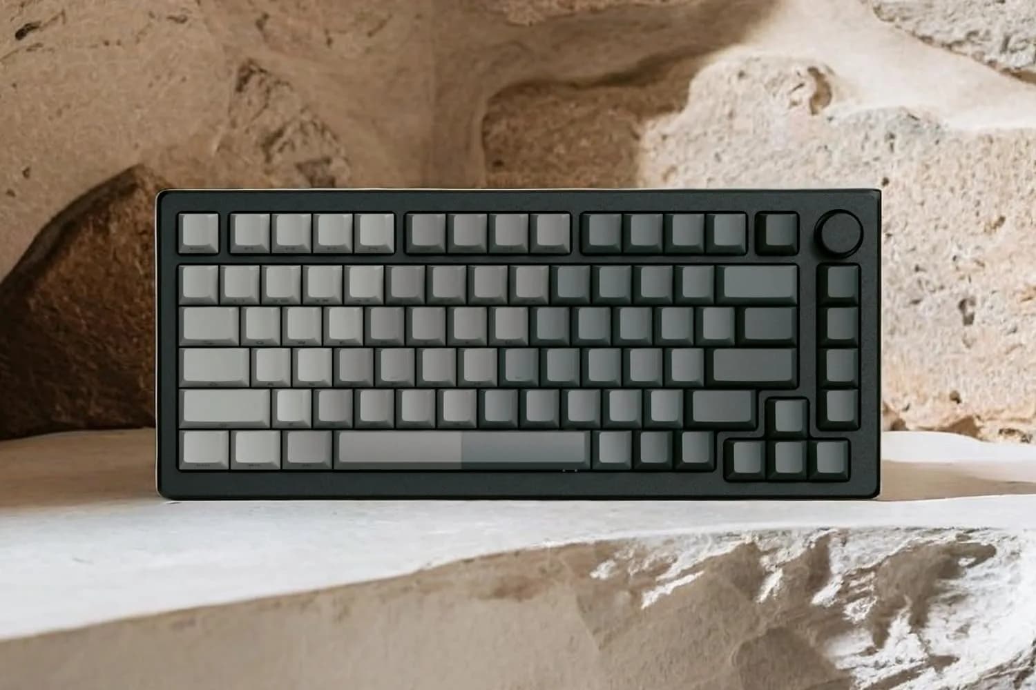 dagaladoo Shine Through Keycaps Set, Double Shot PBT, Gradient Grey, 121 Keys | RGB Backlit Cherry Profile thumbnail 6