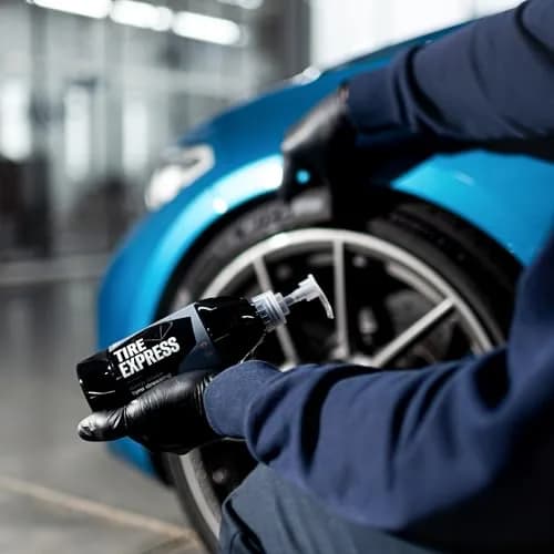 Gyeon Tire Express Satin Tire Shine 500ml | Natural Finish, UV & Water-Repellent thumbnail 8