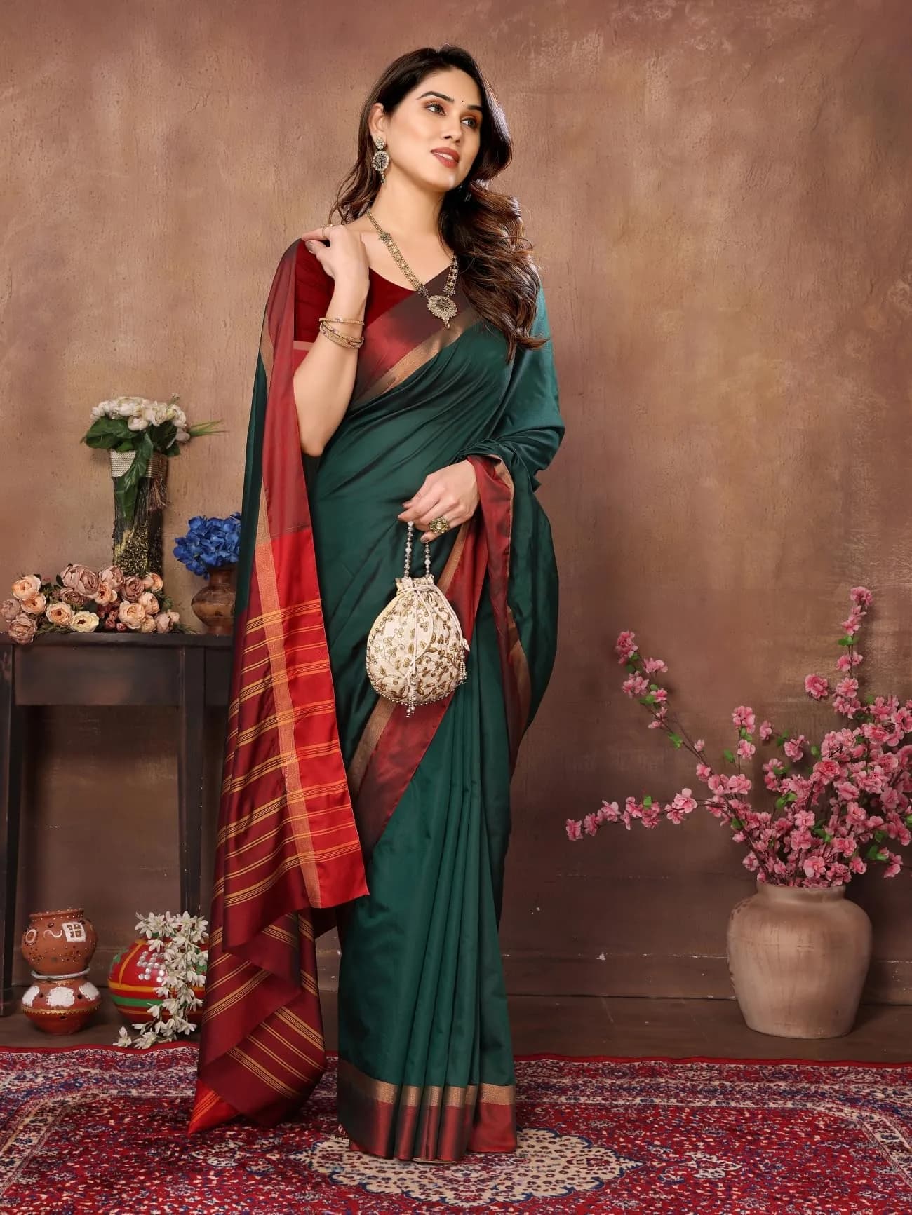 VJ FASHION Kerala Silk Blend Saree With Blouse Piece, Green 5.5m (18.04 ft) | Festive Wear - view 6