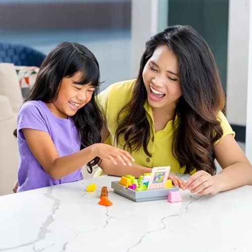 ThinkFun Rush Hour Logic Game with 40 Challenges | STEM Toy for Kids Age 8+ (22.5 cm x 23.5 cm x 6 cm) thumbnail 5