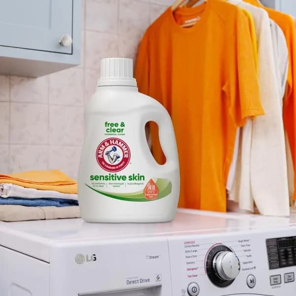 Arm & Hammer Sensitive Skin Free & Clear Liquid Laundry Detergent 975ml (33 fl oz) | Hypoallergenic Laundry Detergent - view 5