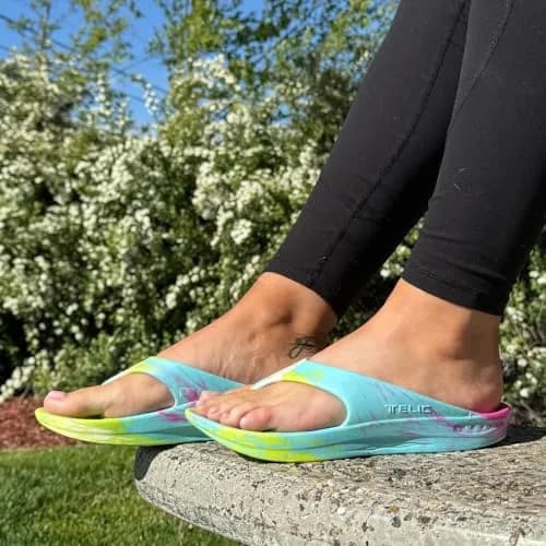 Telic Unisex Adult Energy Flip Flop Arch Support Cushioned Sandals, Kaleidoscope, 10 Women/9 Men | Impact-Absorbing Recovery Footwear thumbnail 5