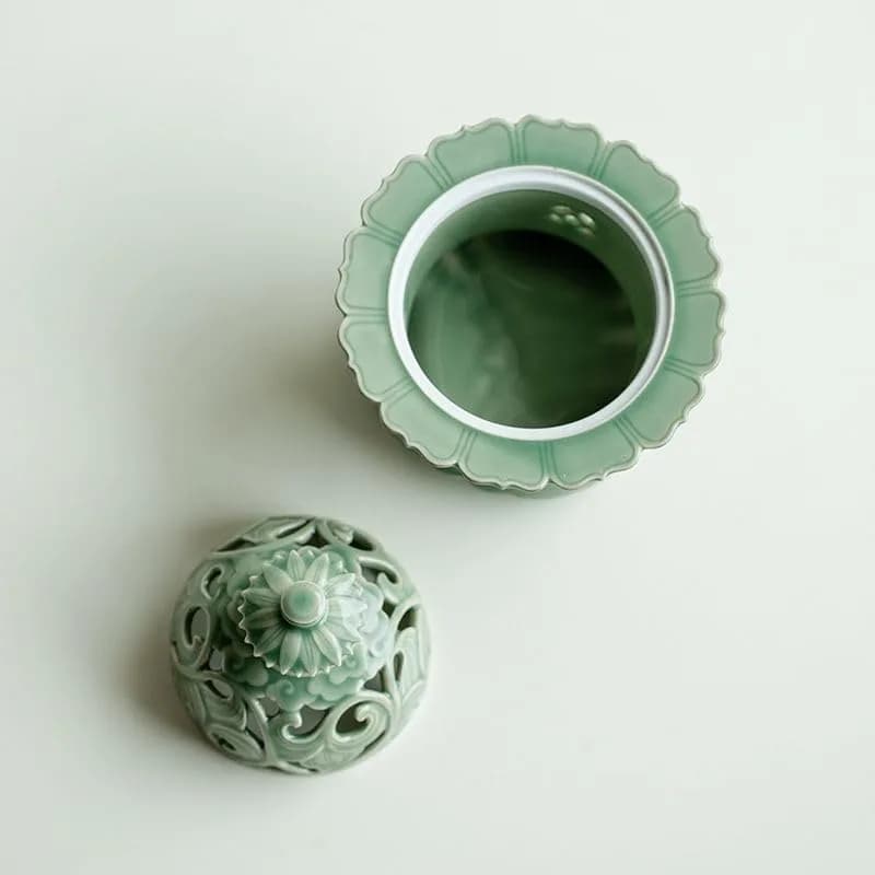 Hermit Life Three-Legged Incense Burner (Celadon), Porcelain Incense Holder with Lotus-Shaped Lid, Green | Song Dynasty Style thumbnail 5