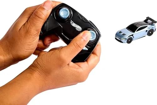 Hot Wheels RC Ford Mustang GTD 1:64 Scale | ASTM-Tested, Rechargeable Toy Car thumbnail 2