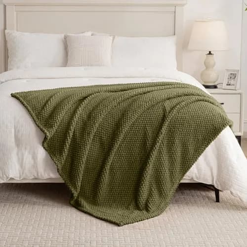 Jungle Star Green Blanket Queen Size | Super Soft 300GSM Cozy Throw for Couch & Bed thumbnail 4