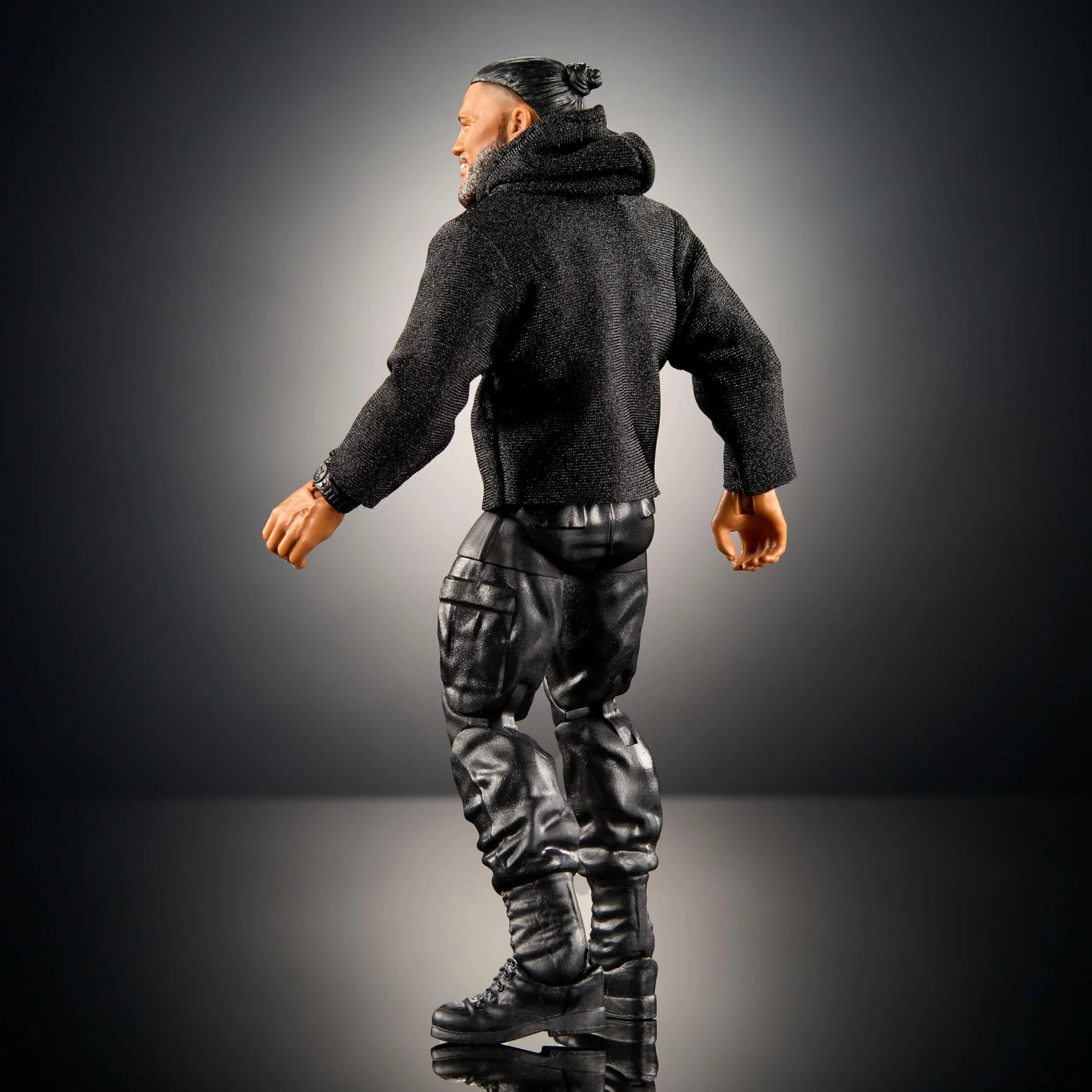 Mattel WWE Elite Roman Reigns Action Figure 6-inch Scale | 25 Articulation Points, TrueFX Face, Swappable Hands - view 6