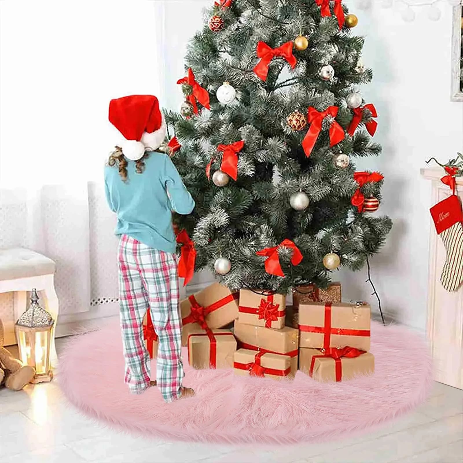 yuboo Light Pink Faux Fur Tree Skirt 91cm (36 inch) | Soft Fluffy Christmas Decor for 5-6 Ft Slim Trees - view 4