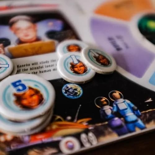Rio Grande Games Moon Colony Bloodbath Strategy Card Game 1-5 Players Ages 14+ | Engine Building Engine-Losing Mechanics thumbnail 6