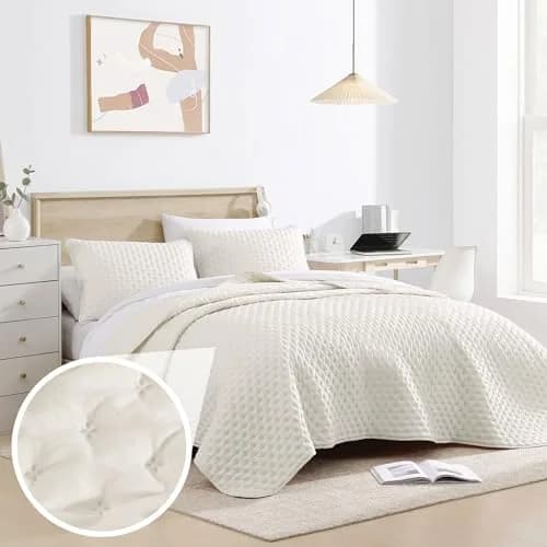 Cathay Home Basic Bedding Home Essential All Season 3PC Ultrasonic Microfiber Quatrefoil Quilt Set - Coconut Milk, Twin/Twin XL thumbnail 1