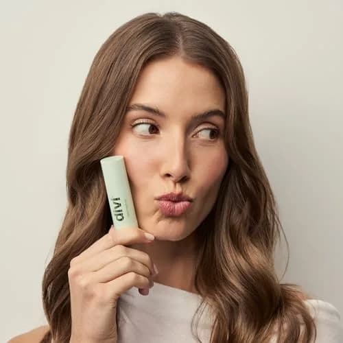 Divi Root Touch Up Blonde | Conceals Thinning & Protects Scalp | 2 Oz thumbnail 9