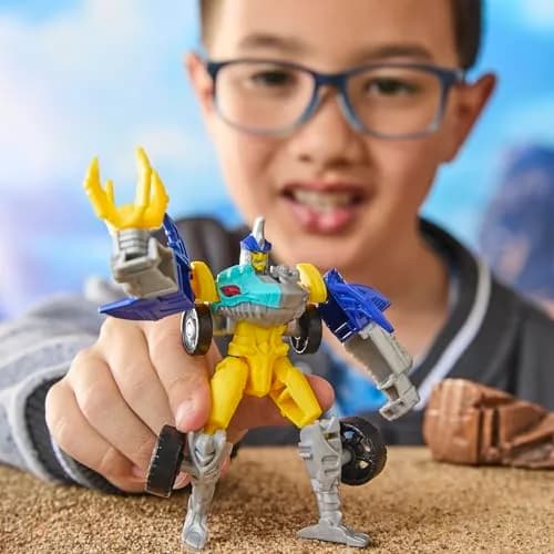 Transformers Sky-Byte Cyber Changers 4-inch Action Figure | Quick Change to Car Mode for Kids 6+ thumbnail 4