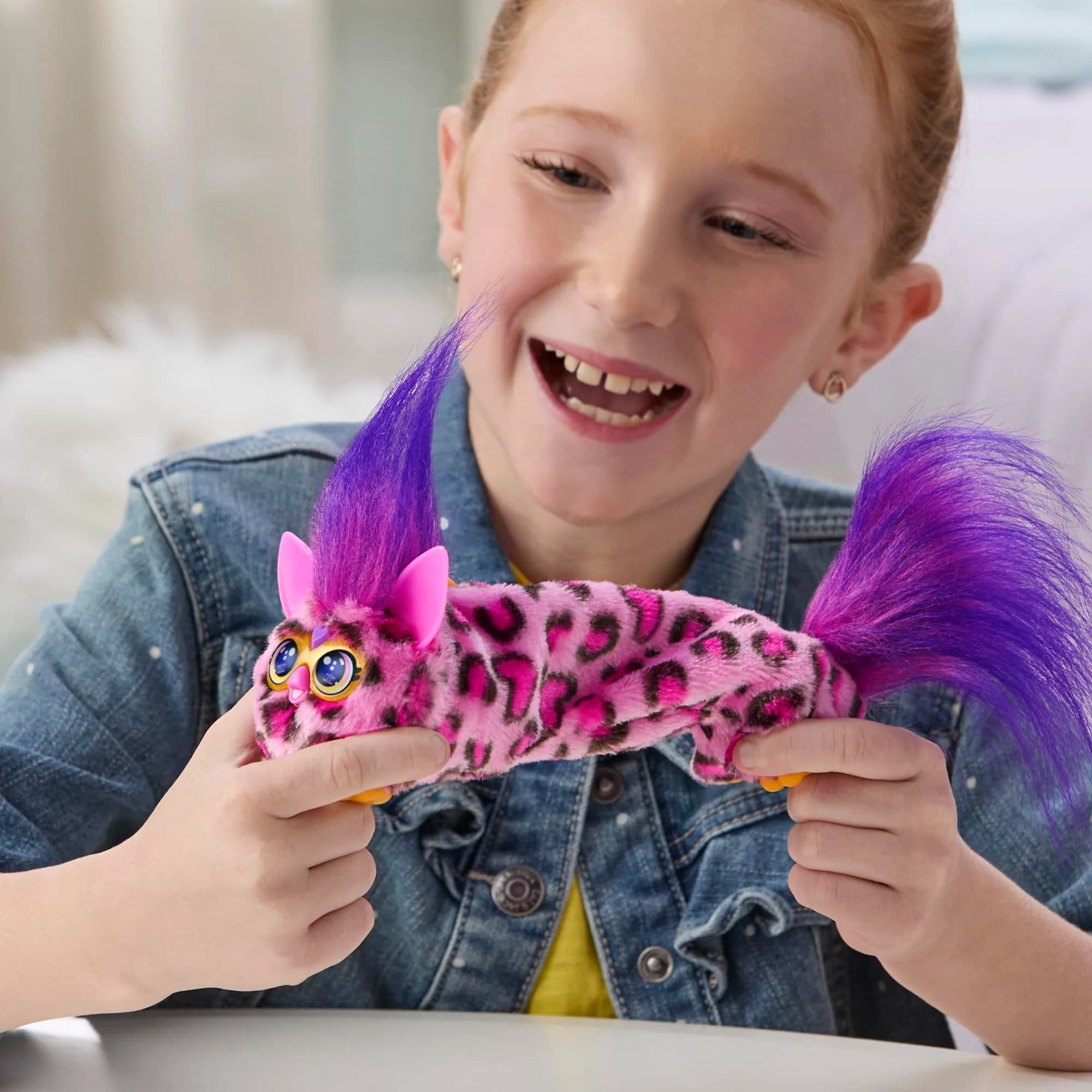 Furby DJ Furblets Kitt-Ee-Luv Mini Electronic Plush Toy 11.4cm (4.49 inches) | Interactive Music & Furbish Sounds - view 3