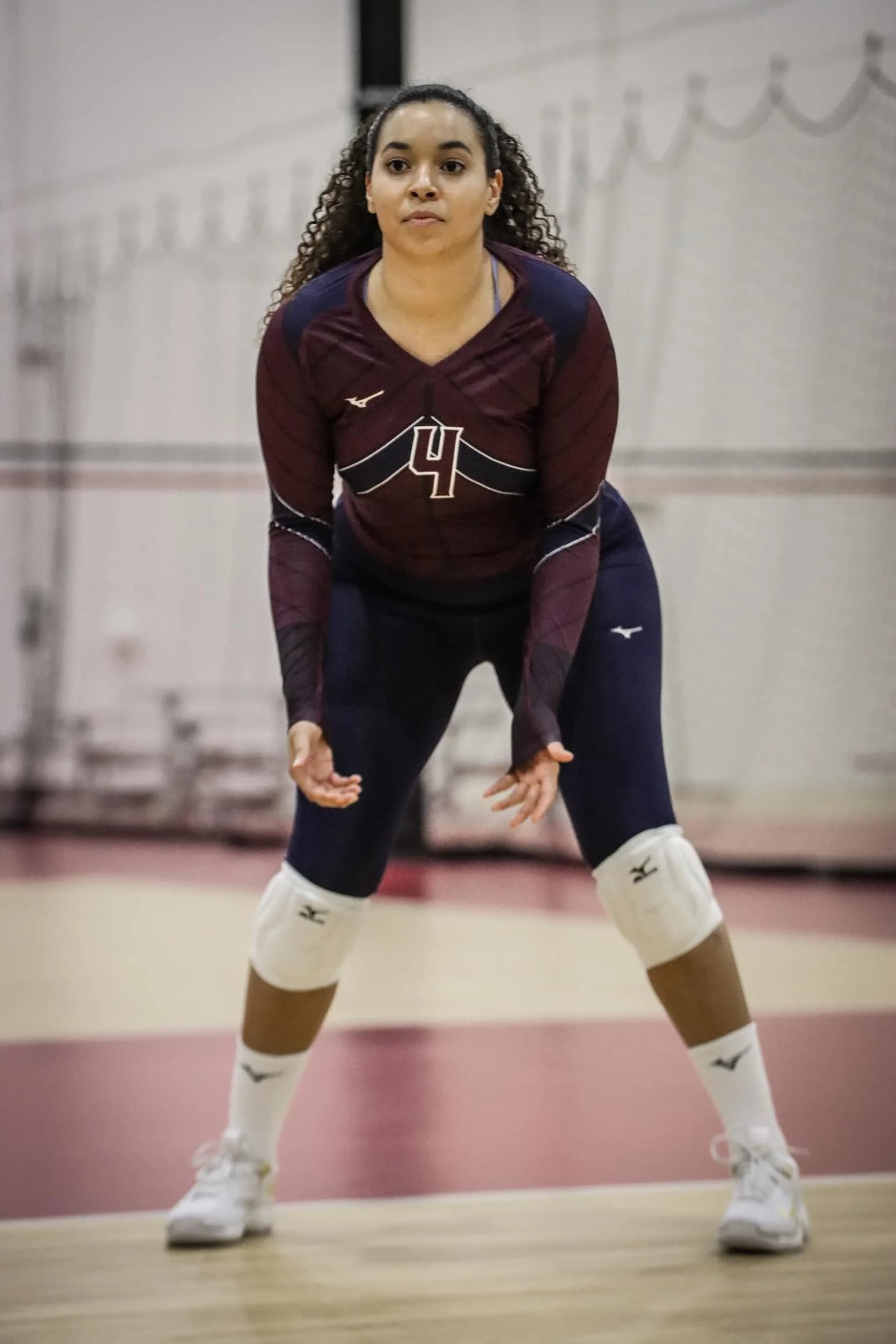 Mizuno Adult T10 Plus Kneepad | Volleyball Protective Gear - view 4