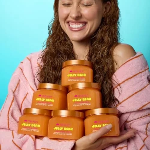 Tree Hut Jelly Bear Body Scrub 532ml (18 Oz) | Exfoliating Sugar Scrub with Shea Butter & Pomelo thumbnail 5