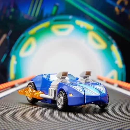 Transformers Collaborative Hot Wheels x Twin Mill Deluxe Class 5-Inch Robot Action Figure Converts to Racecar | Ages 8+ thumbnail 8