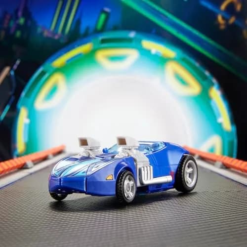 Transformers Collaborative Hot Wheels x Twin Mill Deluxe Class 5-Inch Robot Action Figure Converts to Racecar | Ages 8+ thumbnail 9