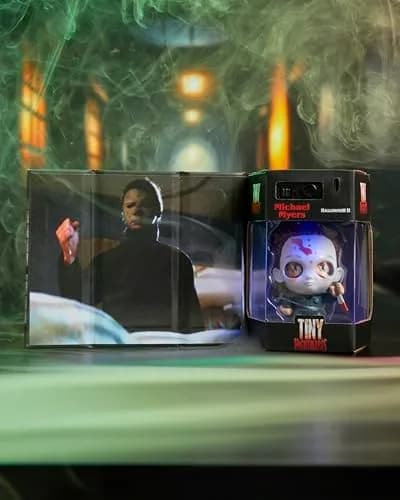 Just Play Tiny Nightmares Black Light Edition Collectible Chucky Figure | Creepy Horror Doll, 3-inch, Glow-in-the-Dark, Ages 14+ thumbnail 7