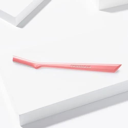 Tweezerman Exclusive Facial Razor Tea Rose | Gentle Exfoliation & Peach Fuzz Removal thumbnail 4