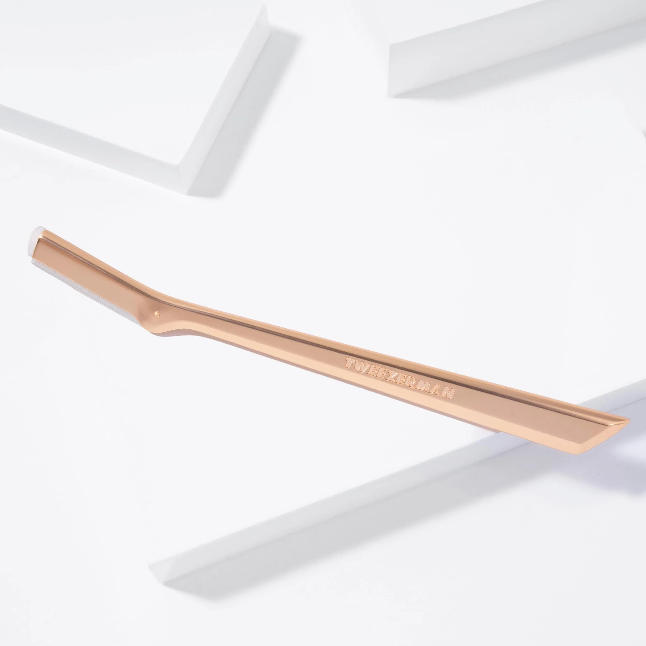 Tweezerman Facial Razor Rose Gold with 3 Replacement Blades | Gentle Exfoliation & Peach Fuzz Removal - view 5