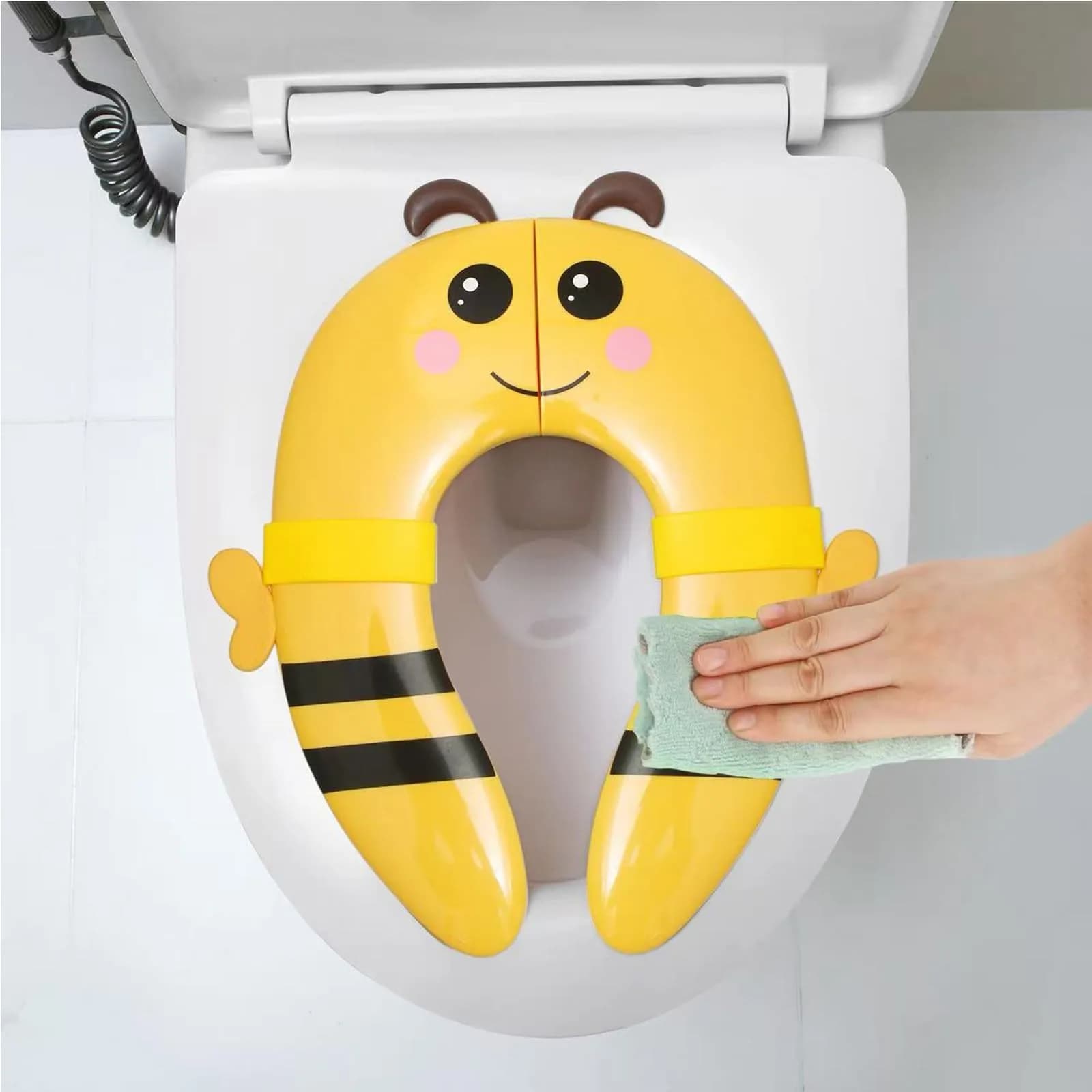 PandaEar Folding Travel Toilet Seat for Kids | Yellow Silicone Potty Training Seat with Non-Slip Pads (1 Unit) thumbnail 3