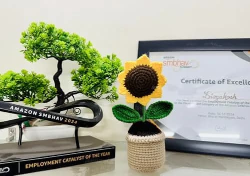 Divyakosh Handmade Crochet Sunflower Potted Plant 16.5cm (6.5in) | Hand-Woven Daisy Knitted Flower Decor thumbnail 3