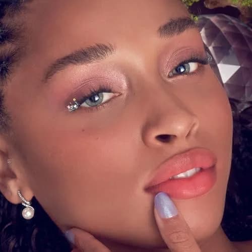 FALSCARA WICKED X False Eyelashes Natural Volume | Blue Glitter, 10 Clusters, 8-10mm, Reusable, DIY Lash Kit with Mini Bond & Applicator thumbnail 5