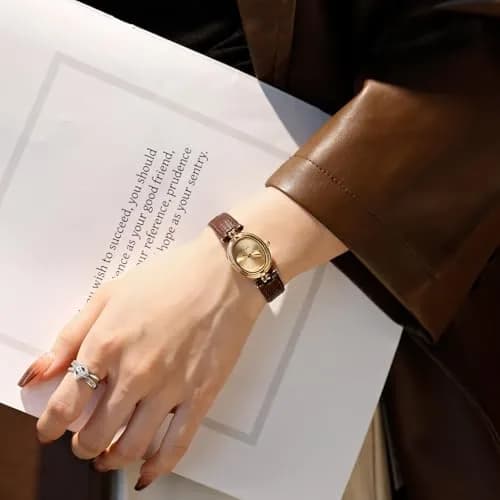 CARLIEN Women's Vintage Oval Quartz Watch 25mm (0.98") | Japanese Movement thumbnail 5