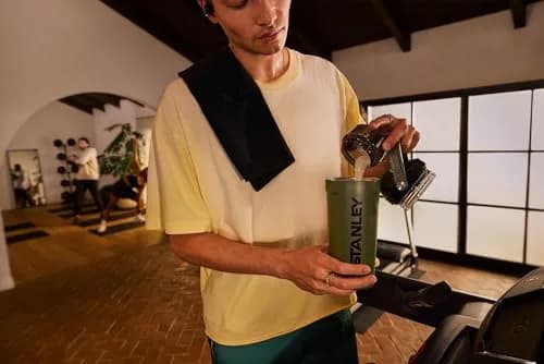 STANLEY Vitalize Shaker Bottle 20 oz (591 mL) Azure | Insulated for 8 Hrs Cold, Leakproof Gym Hydration thumbnail 4