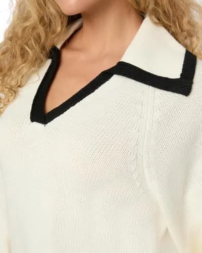 WEWOREWHAT Collar V Neck Sweater | Oversized Fit, Polyester Blend, Medium thumbnail 3