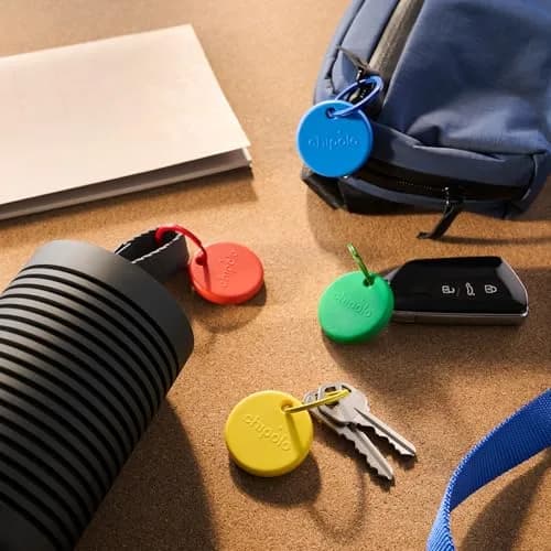 Chipolo POP Tracker Tag - Vibrant Bluetooth Item Finder with Call & Out of Range Alerts thumbnail 5