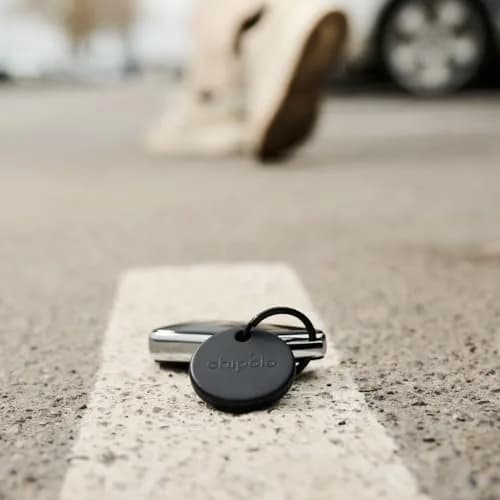 Chipolo POP Tracker Tag - Vibrant Bluetooth Item Finder with Call & Out of Range Alerts thumbnail 7