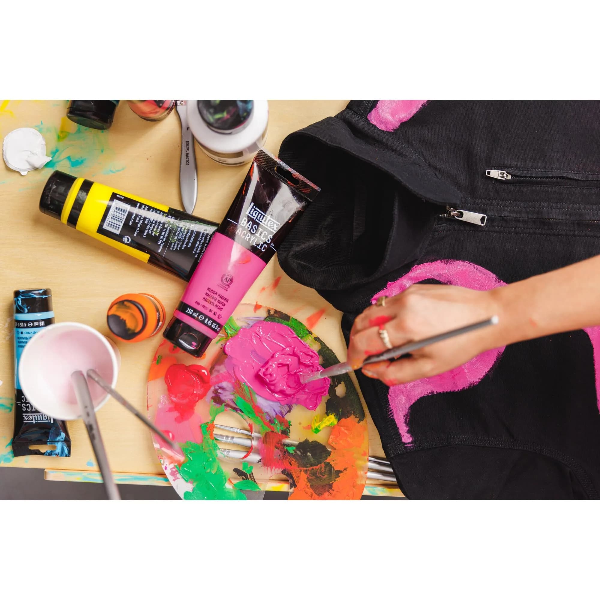 Liquitex BASICS Acrylic Paint Metallic Purple 118ml (4-oz) Tube | Fine Art Pigments thumbnail 5