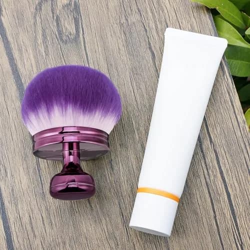 BABYSHEEP Blend & Blur 3.0 inch Round Head Large Body Makeup Brush | Flawless Self-Tanning & Body Application thumbnail 6