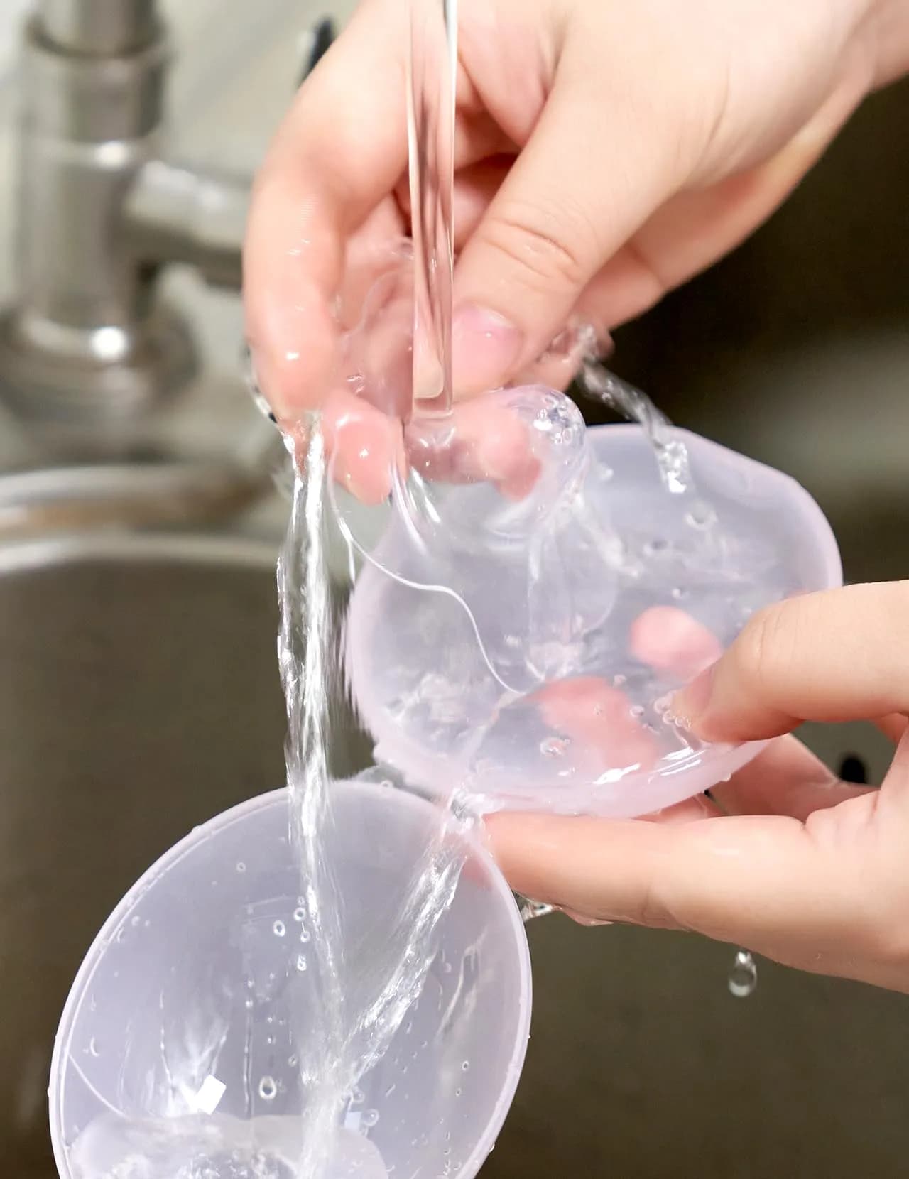 Momcozy Nipple Shields for Breastfeeding Newborn, Flower Shaped 24mm (1 Pair) | BPA-Free Silicone for Easier Latching - view 7