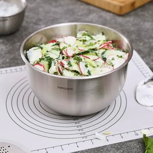 ZWILLING Fresh & Save Vacuum Stainless Steel Bowl Large 1.6 L (1.7 qt) | Airtight Food Storage Container for Meal Prep thumbnail 5