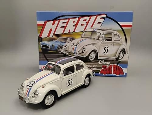 Polar Lights Herbie Volks Beetle Model Kit 1:25 Scale | SNAP Assembly, No Glue or Paint Needed thumbnail 3
