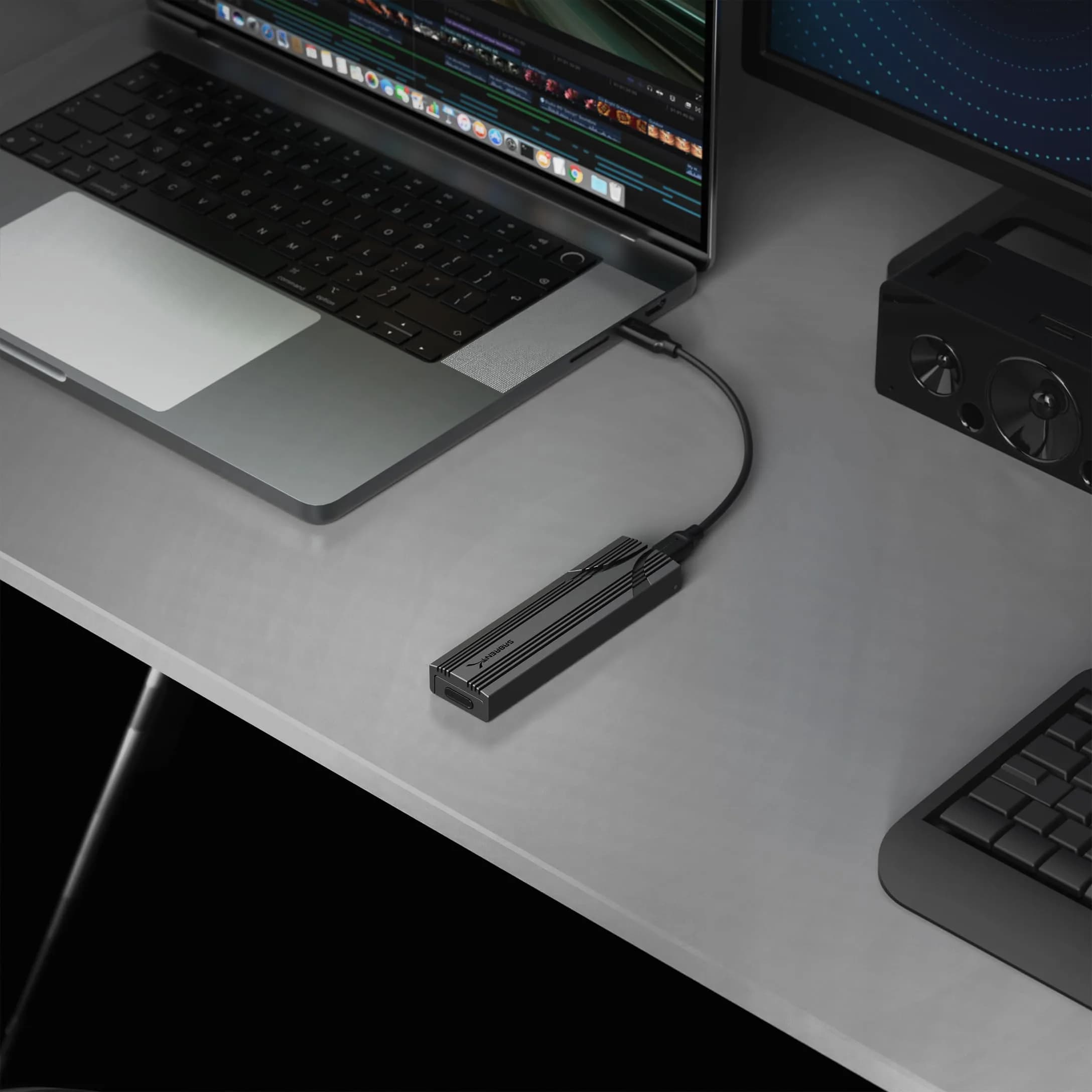 SABRENT USB-C NVMe Enclosure & Reader, M.2 PCIe SSD 10Gbps (EC-PNVO) 1250 MB/s | Tool-Free Installation - view 8