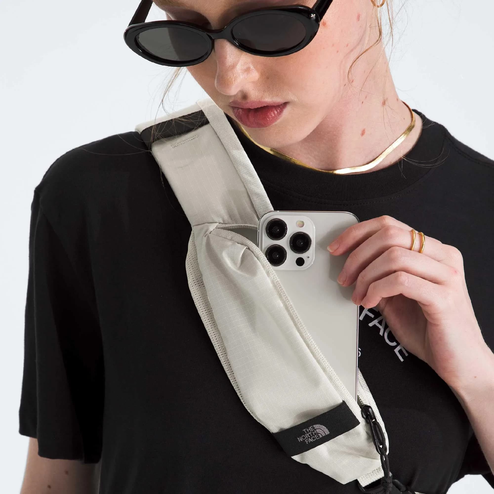 The North Face Borealis Sling Bag 6L in White Dune/Tnf Black - One Size | Padded Strap, Water-Repellent - view 4