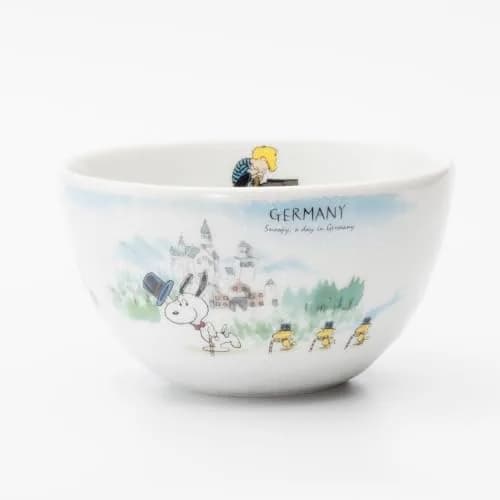 シミズ陶業(Shimizutougyou) Peanuts Snoopy World Travel Small Bowl | Microwave & Dishwasher Safe Japan thumbnail 2