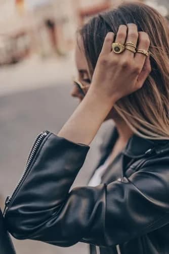 Jessica Simpson Women's Gold Adjustable Ring Watch – Crystal Bezel, Quartz Analog Mini Dial, Stretch Band Fashion Jewelry Accessory thumbnail 6
