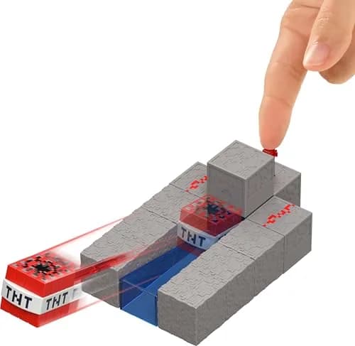 Mattel Minecraft Toys, Steve Action Figure & Accessories | 3.25-inch Scale Collectible for Kids 6+ thumbnail 4