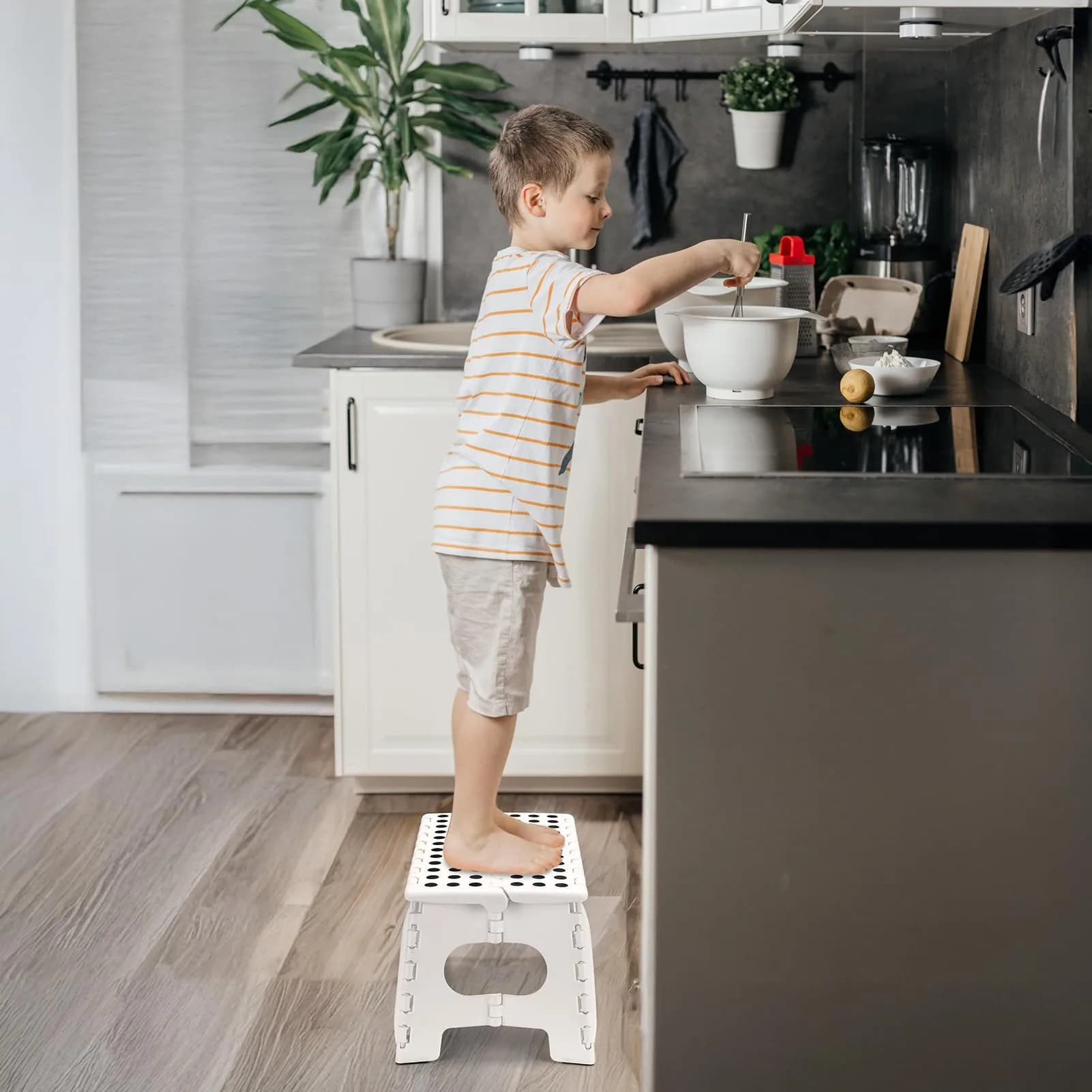 Delxo Folding Step Stool 9 inch (22.86 cm) | Extra Wide 15-inch Platform for Kids & Adults, 300 Lbs Capacity - view 2