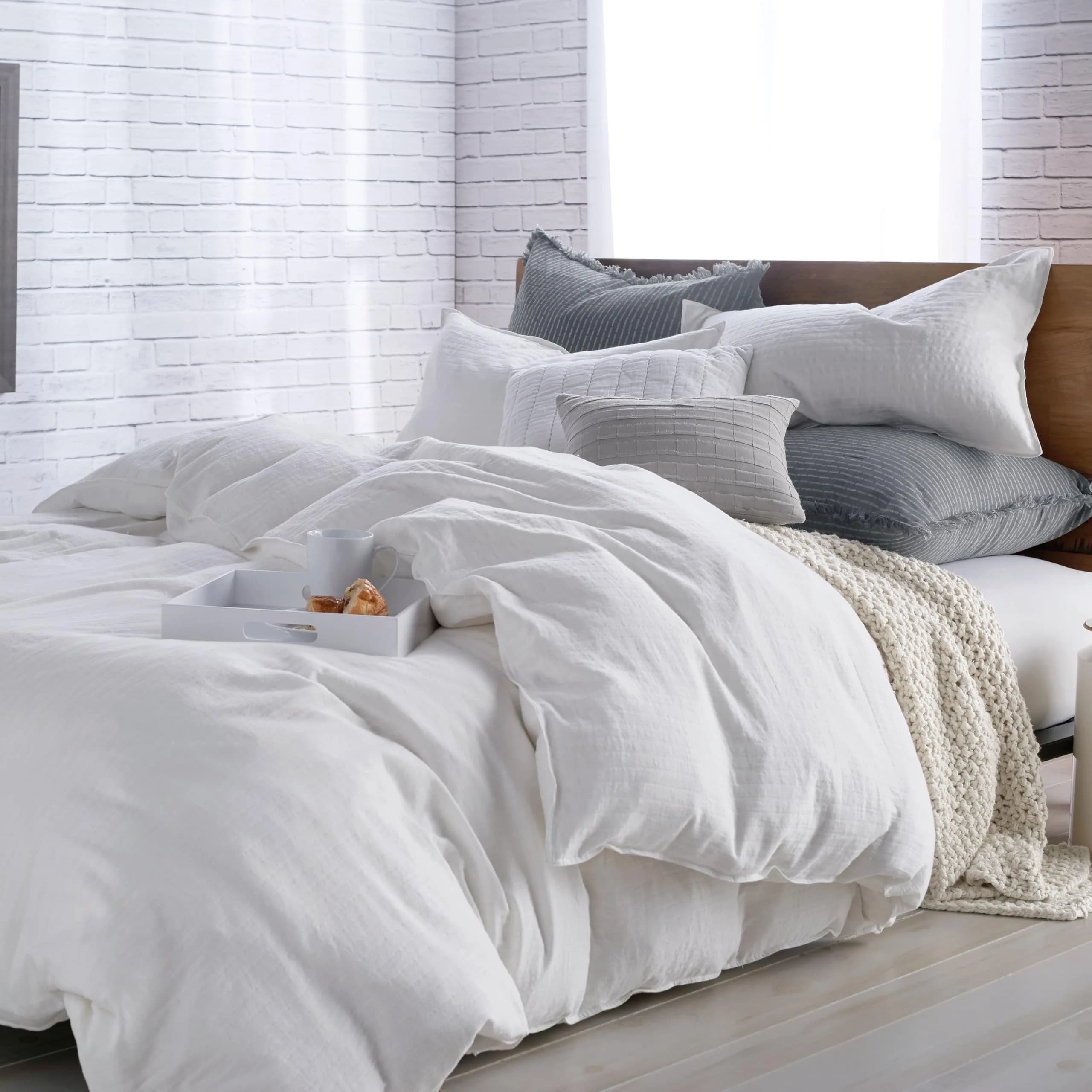 DKNY Pure Comfy Twin Duvet Cover 100% Cotton Stripe Ultrasoft Platinum | Elegant Bedding — Platinum